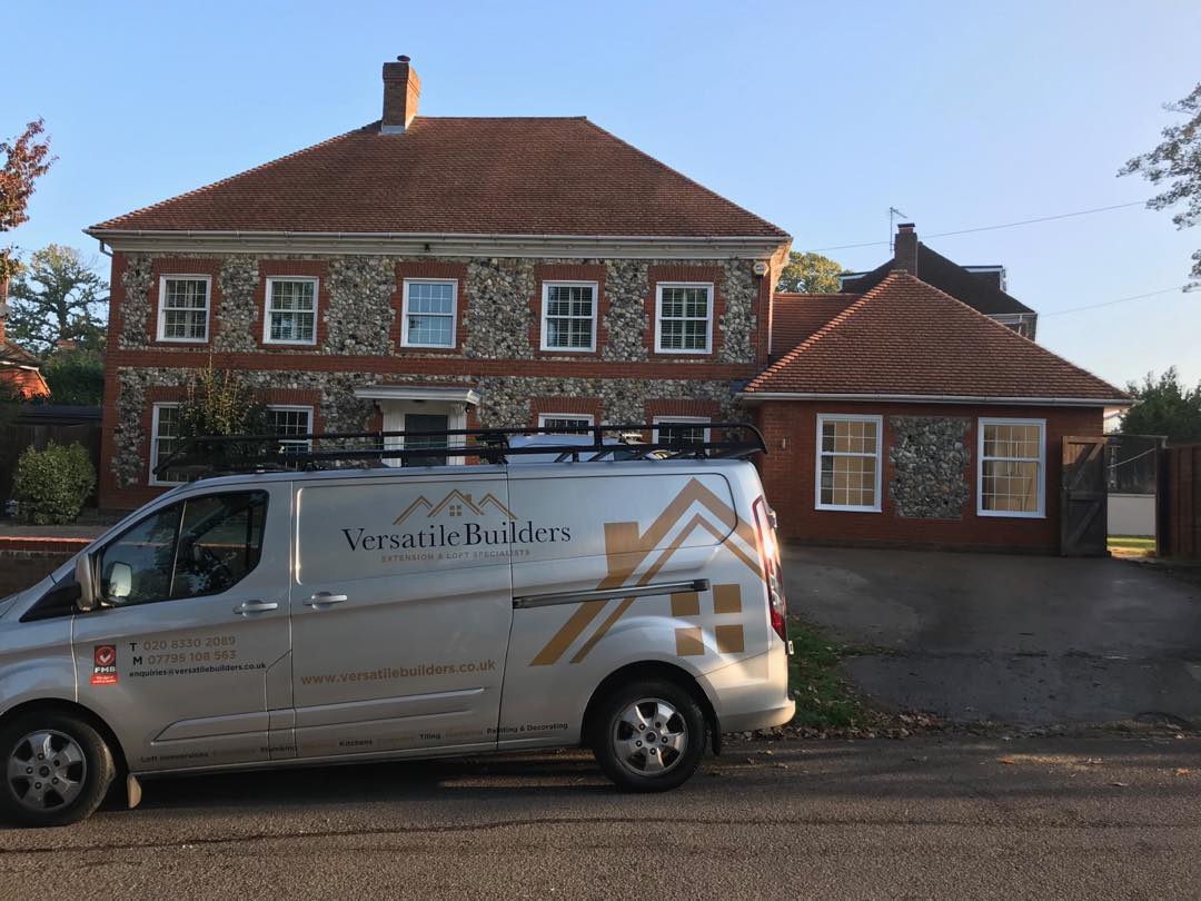 42157221_746015625743385_6430546218073456640_n